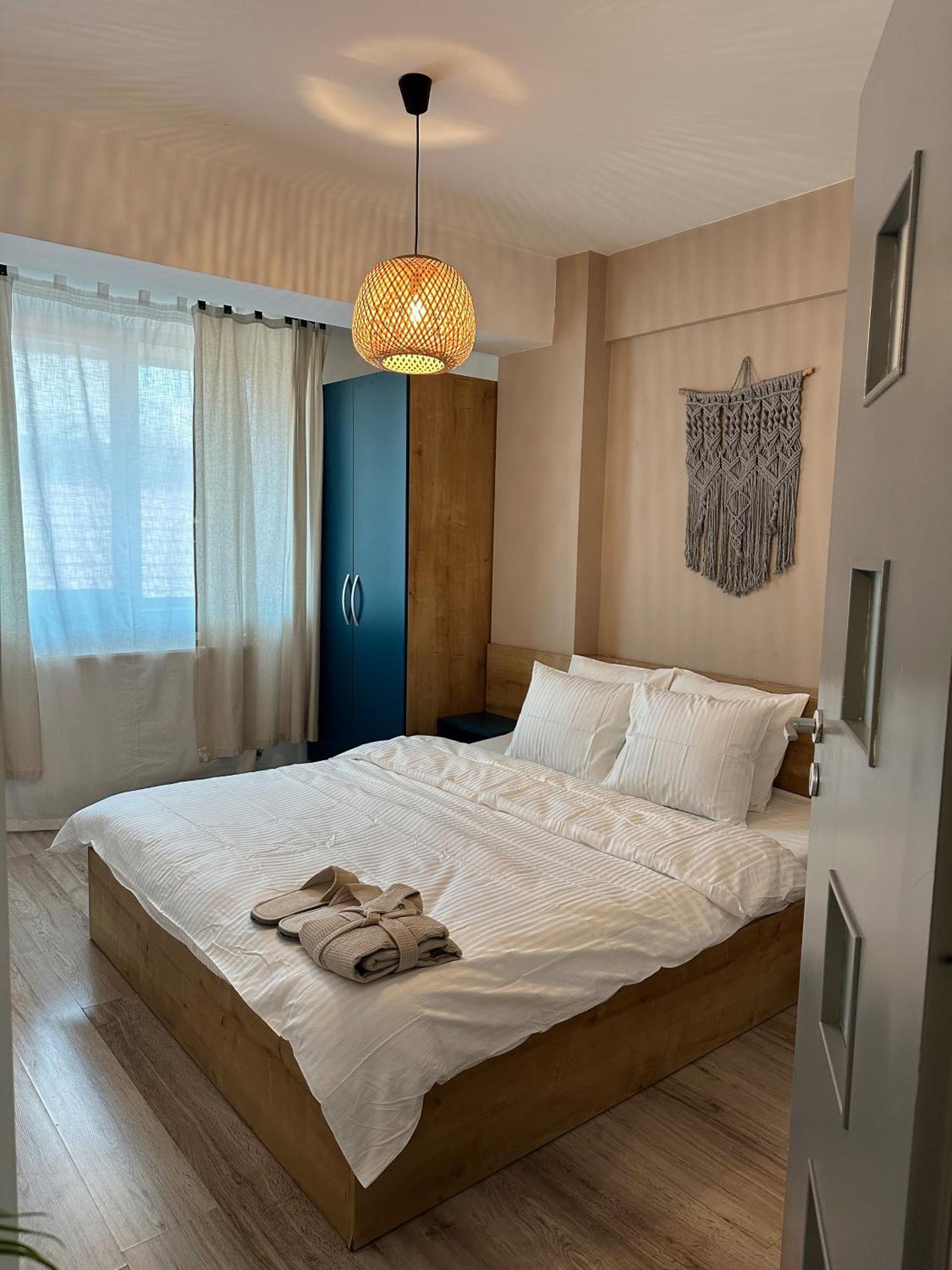 Modern Flat - Apartament Nou Aproape De Spital Si Aeroport Iasi Eksteriør bilde